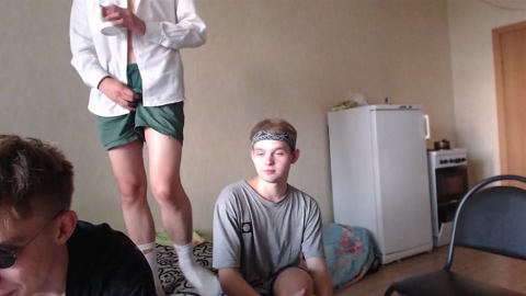 stralght_twinks  18-09-2022